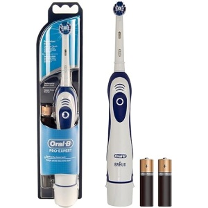 Cepillo de dientes eléctrico Oral-B Advance Power, portátil, con alimentación a pilas en color blanco y azul