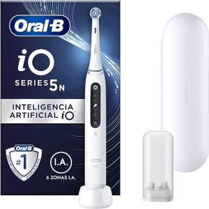 Cepillo de Dientes Eléctrico Oral-B iO 5N Blanco, con 1 Cabezal y 1 Estuche de Viaje, Diseñado por Braun