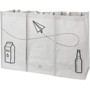 Conjunto de 3 bolsas de reciclaje Tidy Trash en color gris, fabricadas con plástico reciclado por Balvi